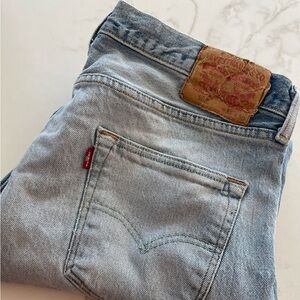 Levi’s 501 Jeans- size 33W 30L💙